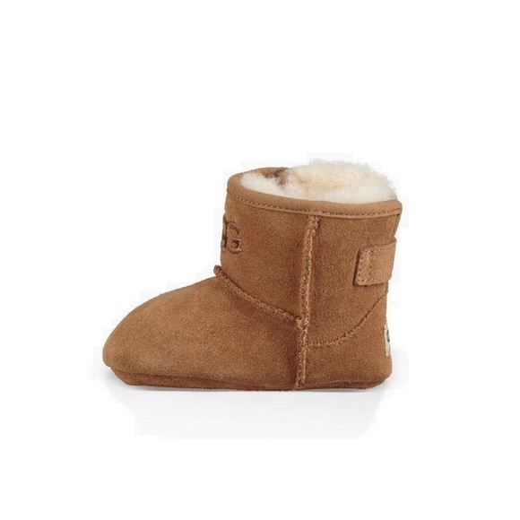 Size 02/03 Baby UGG Chestnut Kids Suede Boots - Picture 3 of 6